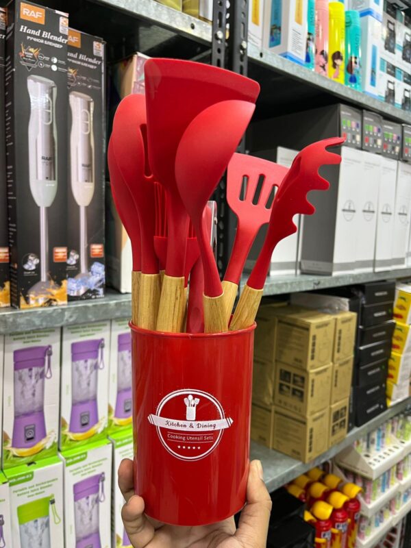 12pcs Silicon Kitchen Utensils Set (Random color)